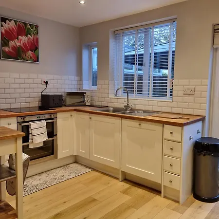 Tulip Cottage Hinderwell, Staithes & Whitby - 3 Bedroom - Sleeps 6 - Pet Friendly - Genius Exterior photo
