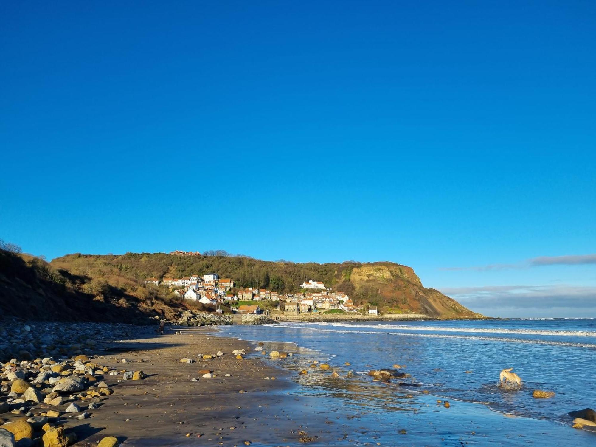 Holiday home Tulip Cottage Hinderwell, Staithes & Whitby - 3 Bedroom - Sleeps 6 - Pet Friendly - Genius *