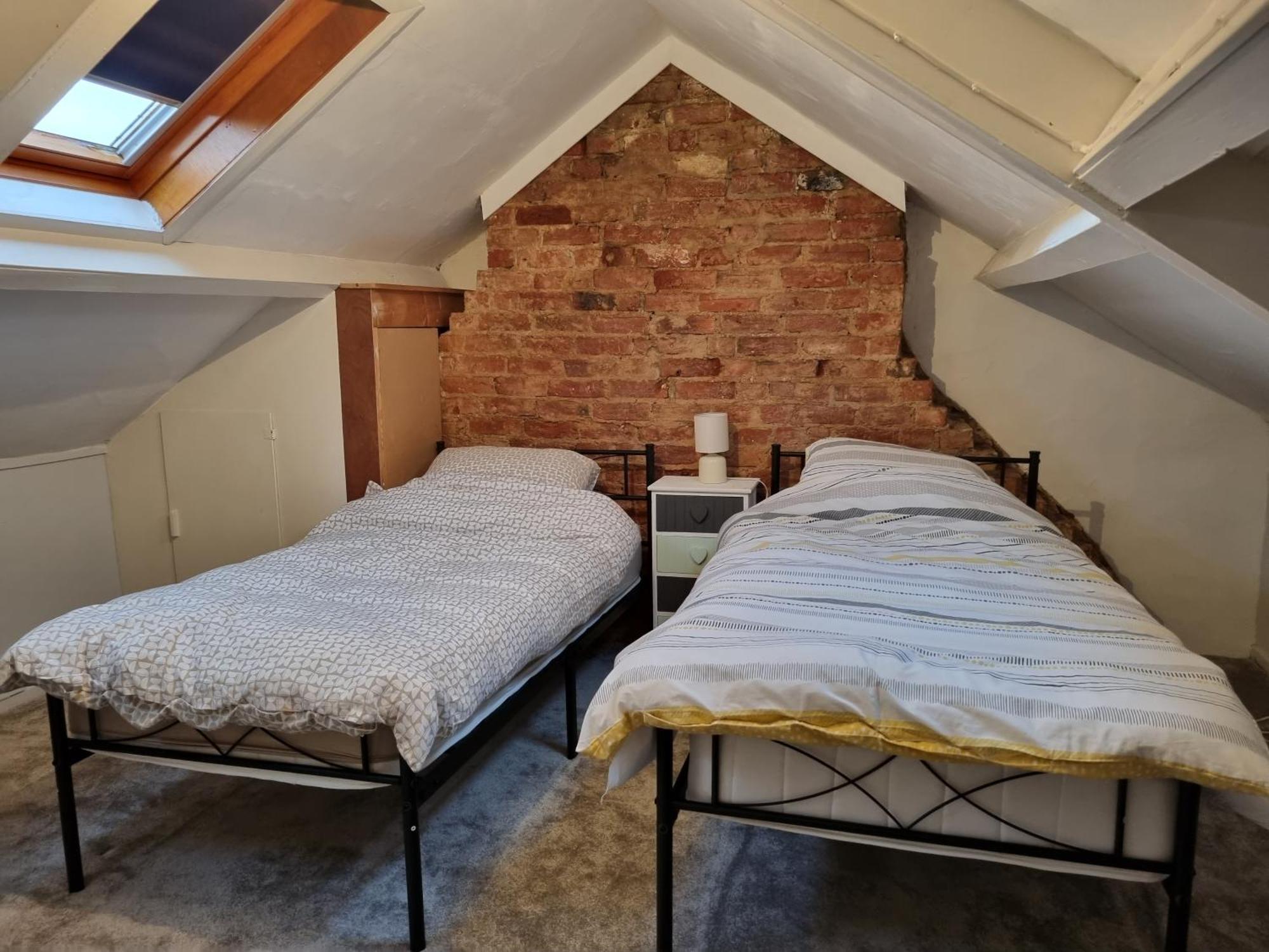 Tulip Cottage Hinderwell, Staithes & Whitby - 3 Bedroom - Sleeps 6 - Pet Friendly - Genius Holiday home